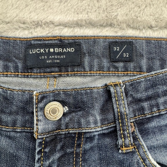 Lucky Brand Jeans Mens 32x32 Blue 221 Straight Denim Zip Fly Classic Medium Wash - Picture 4 of 8